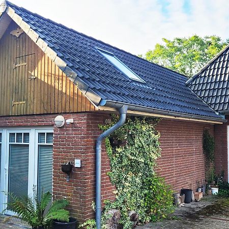 Modernes 1-Zimmer-Apartment Mit Galerie-Schlafkoje Im Skandinavischen Stil Ostenfeld  Екстериор снимка